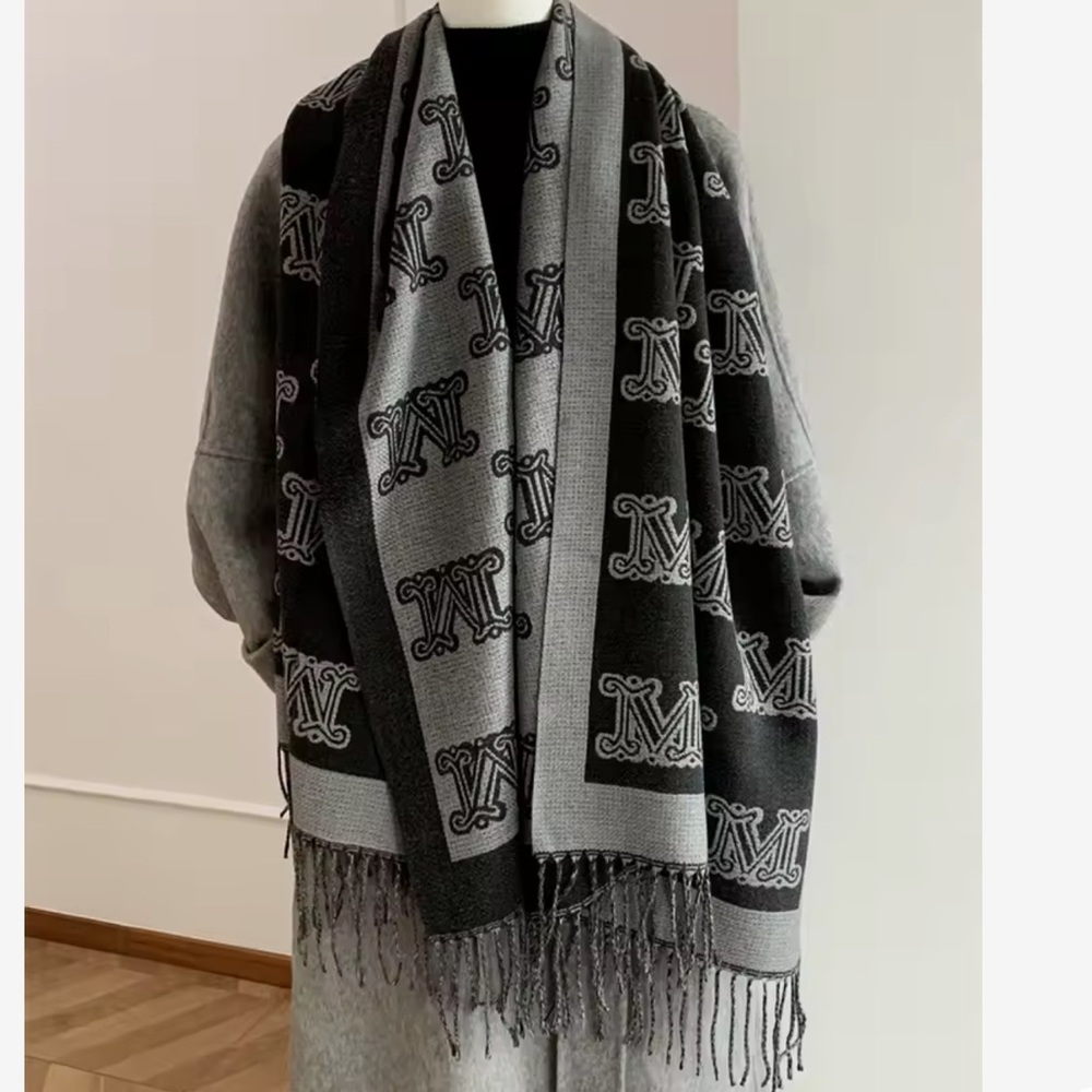 Brand New Elegant Black and Gray Scarf